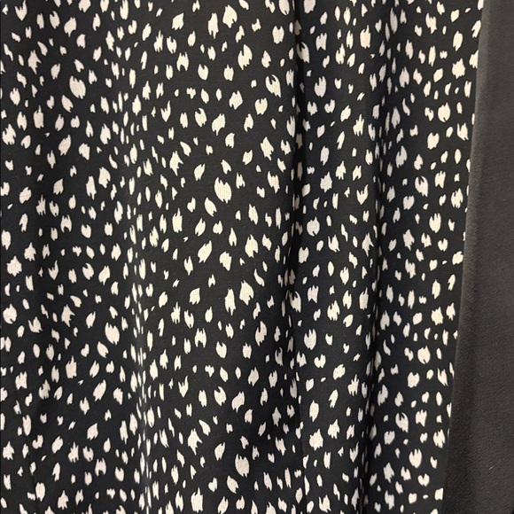 Skies are Blue Black Shiny Ruched Sleeve Blazer - Size 1X - Picture 4 of 7